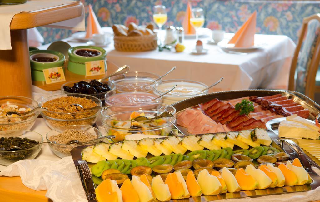 Pension Felseneck Hotel 3*