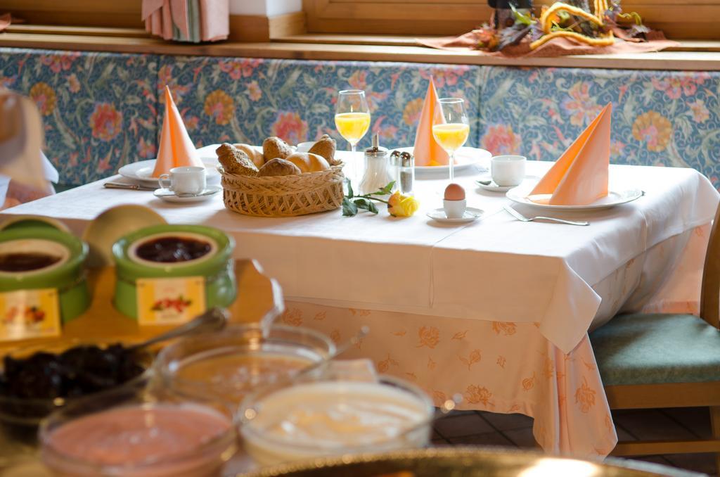 Pension Felseneck Hotel San Leonardo in Passiria